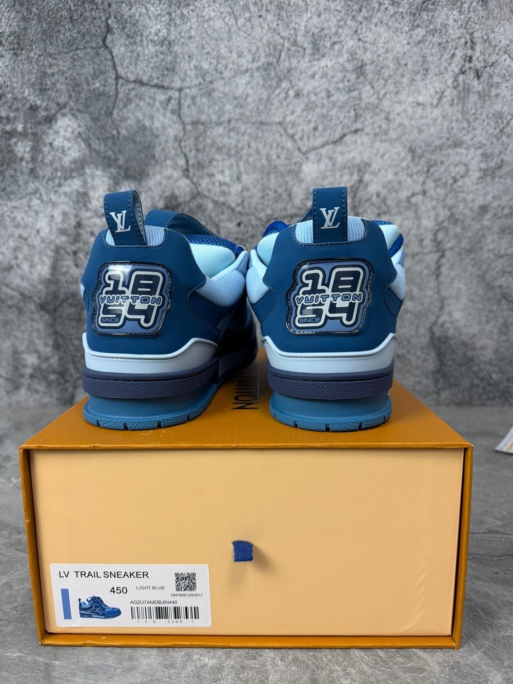 Louis Vuitton stake blue sneakers - Picture 8 of 8